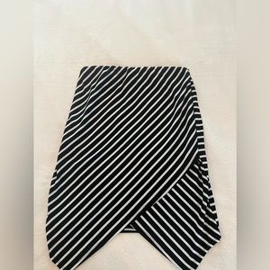 Asymmetrical skirt
